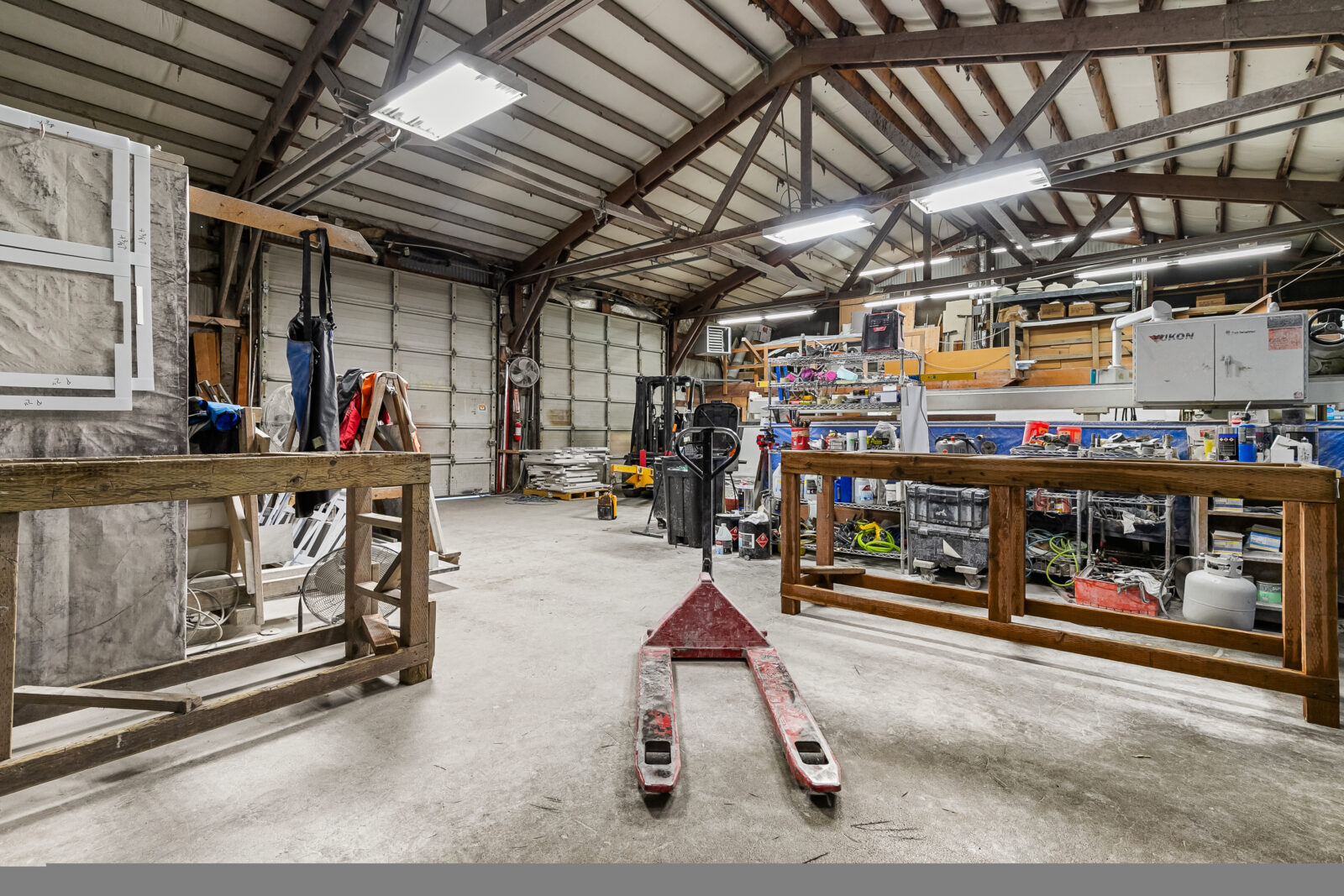4777 Guide Meridian