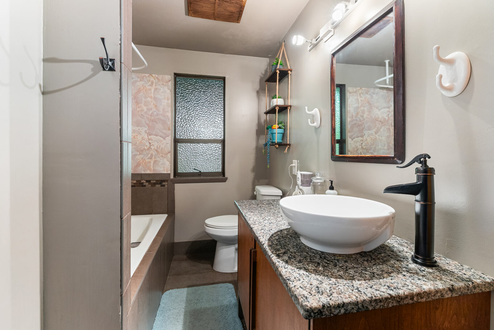 4777 Guide Meridian