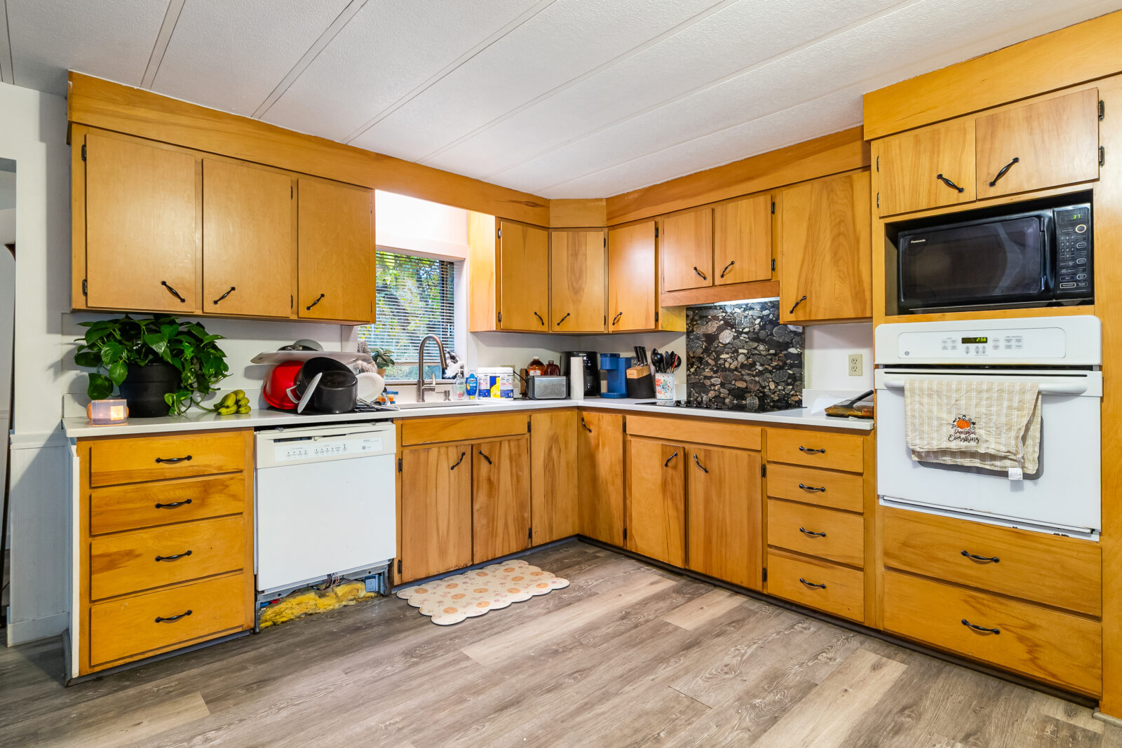 4777 Guide Meridian