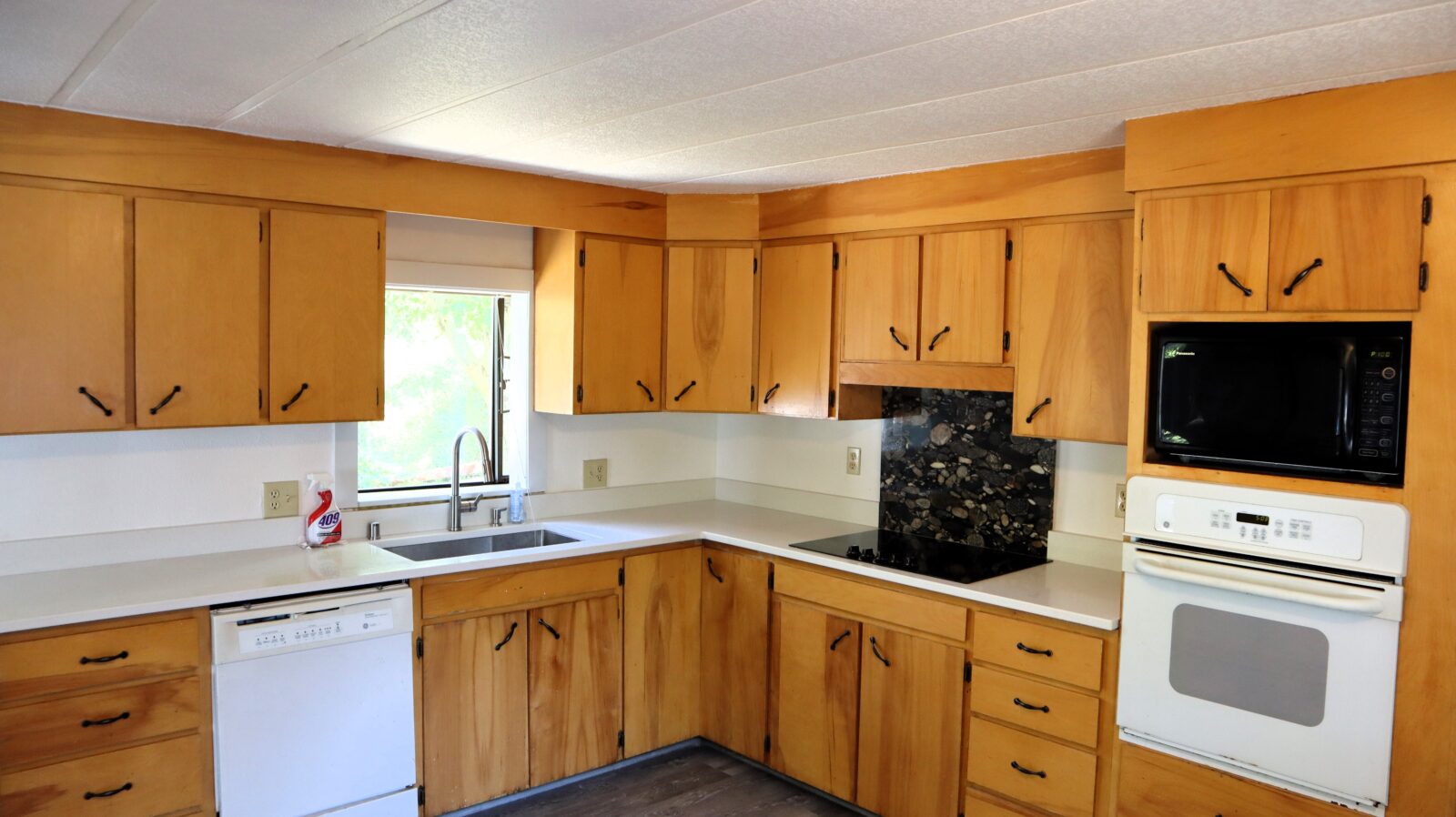 4777 Guide Meridian