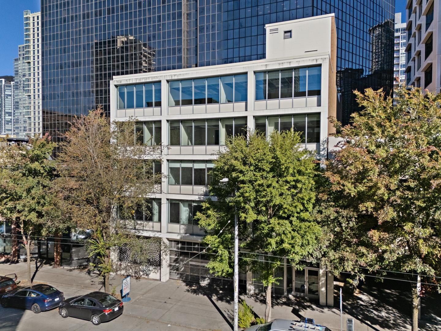 2112 3rd Ave