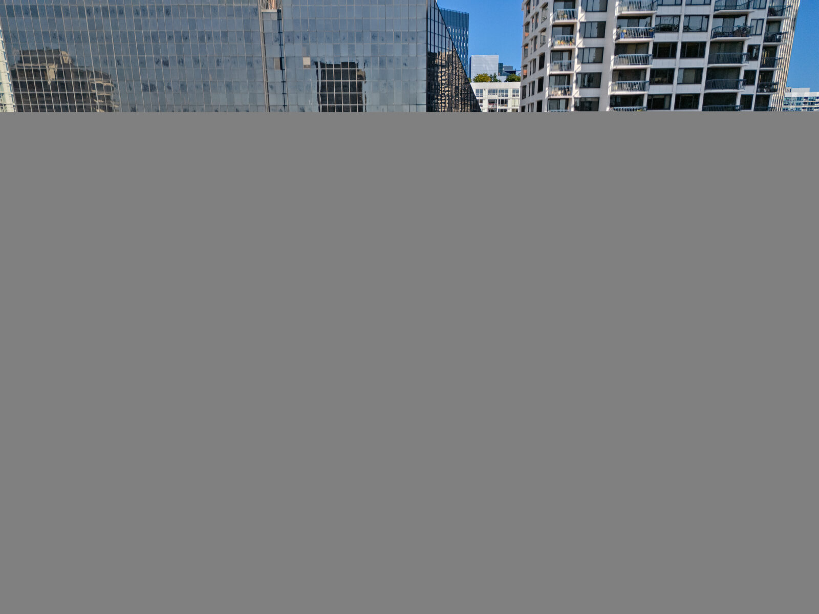 2112 3rd Ave
