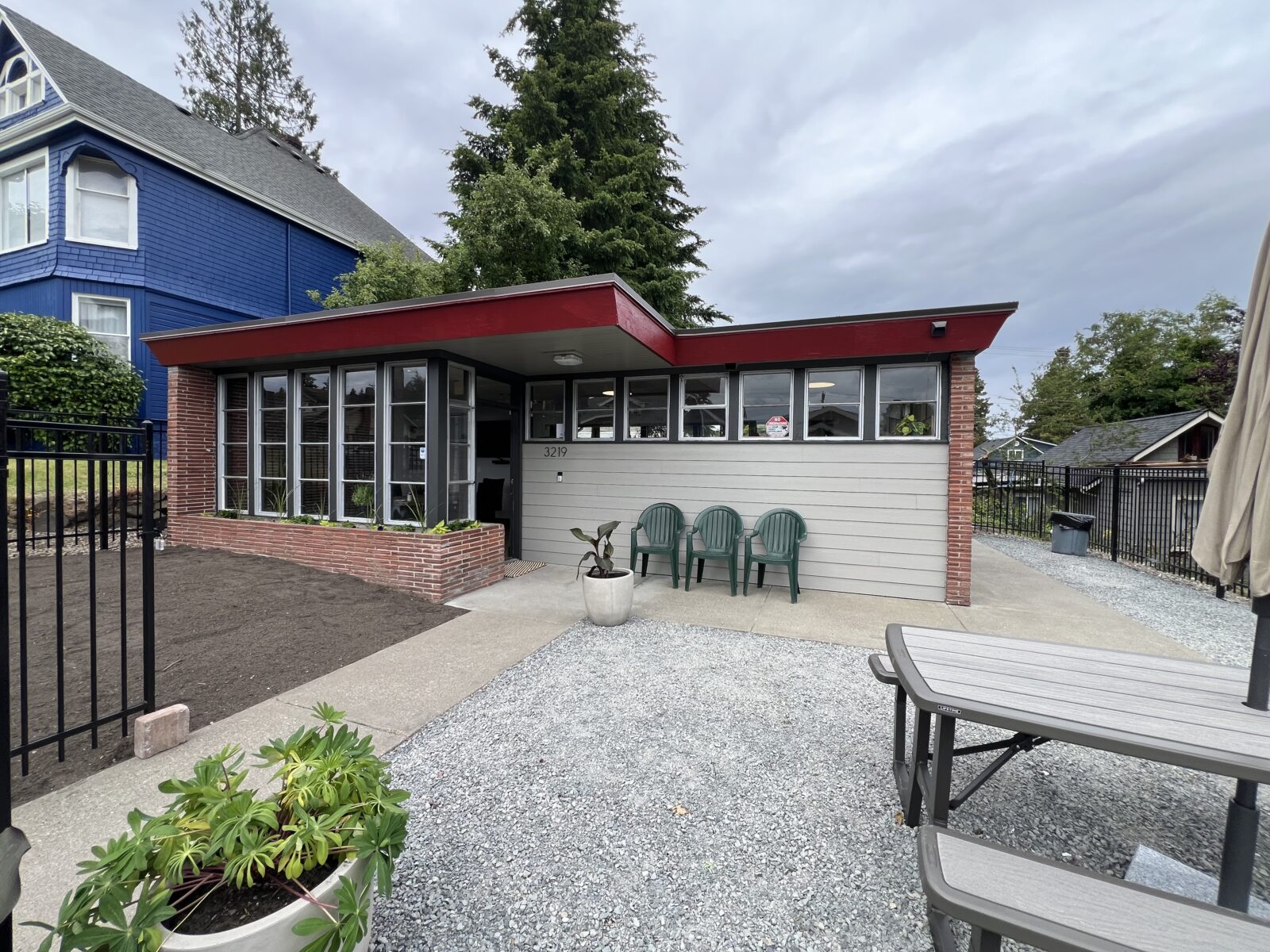 3219 6th Ave