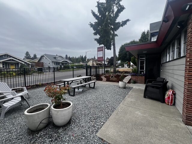 3219 6th Ave