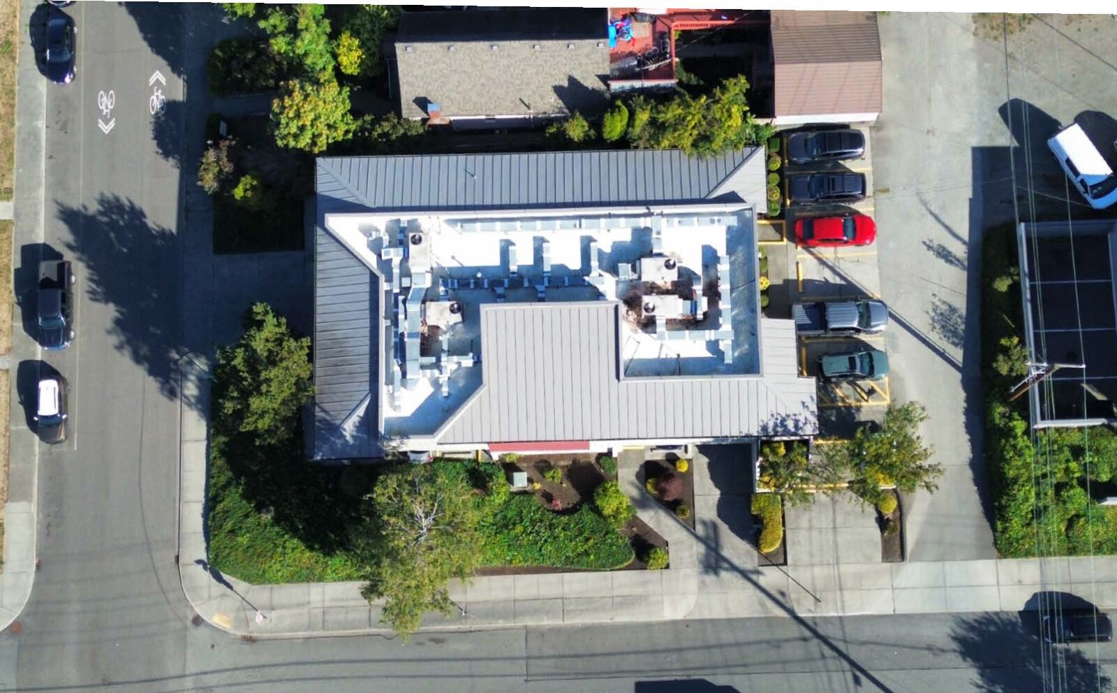 3229 Hoyt Ave