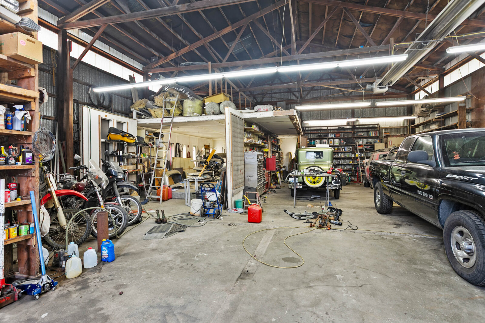 2401 Old Hwy 99 S