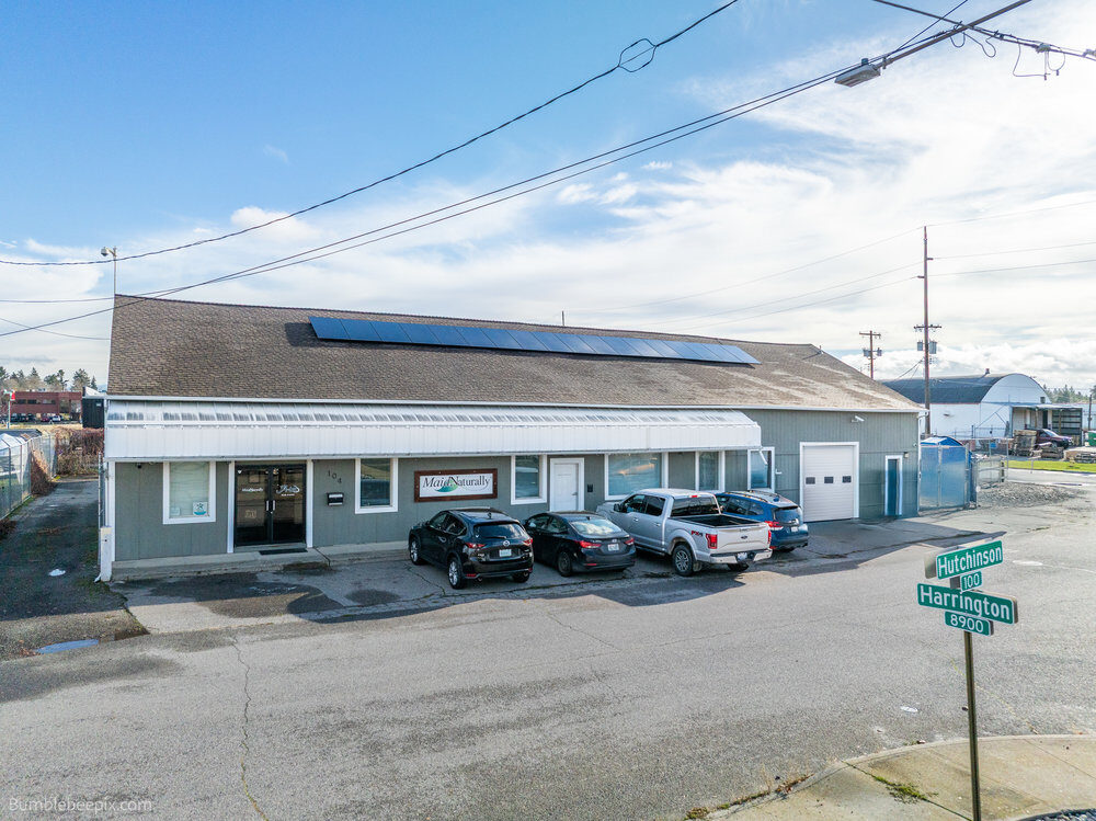 106 N Hutchinson Rd