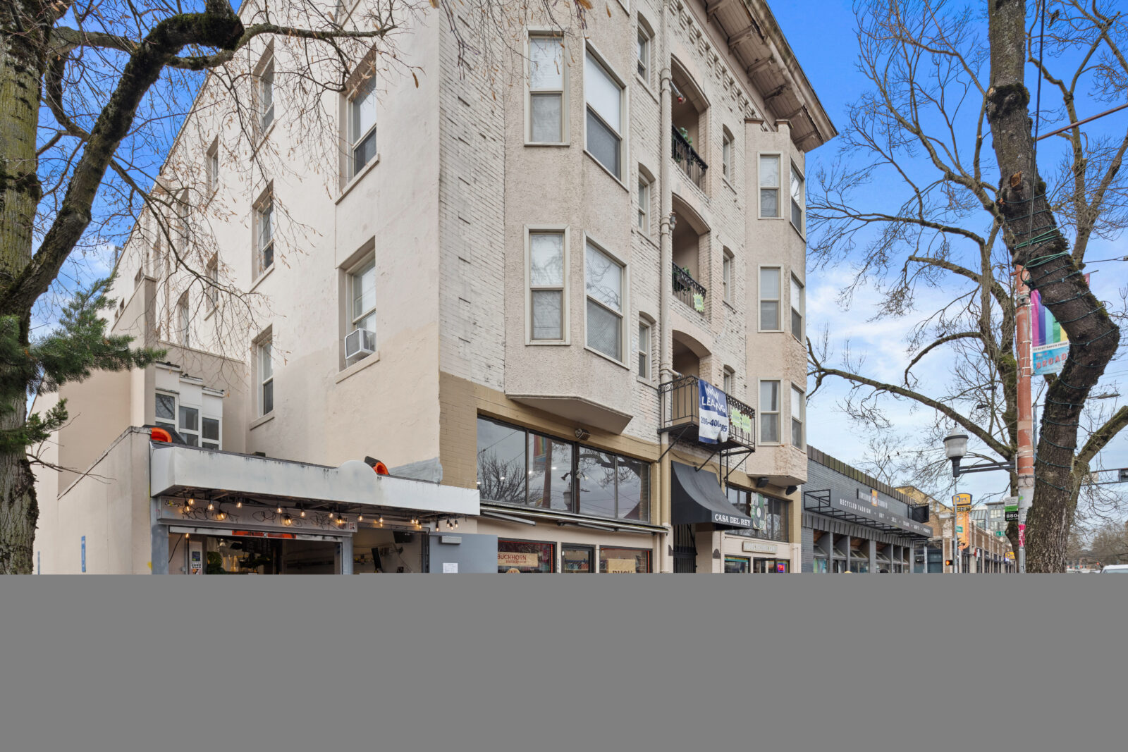 321 Broadway E