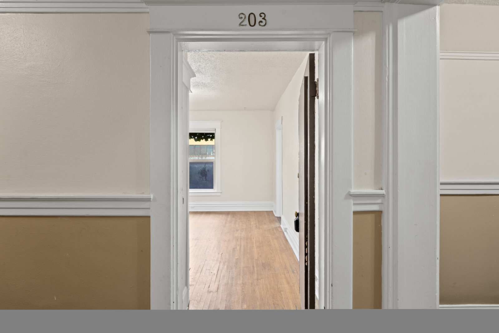 321 Broadway E