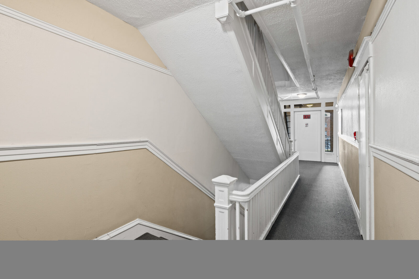 321 Broadway E
