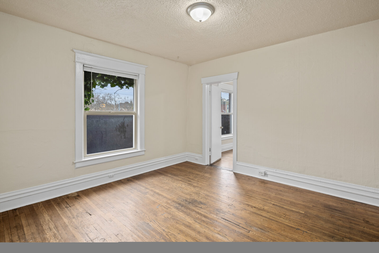 321 Broadway E