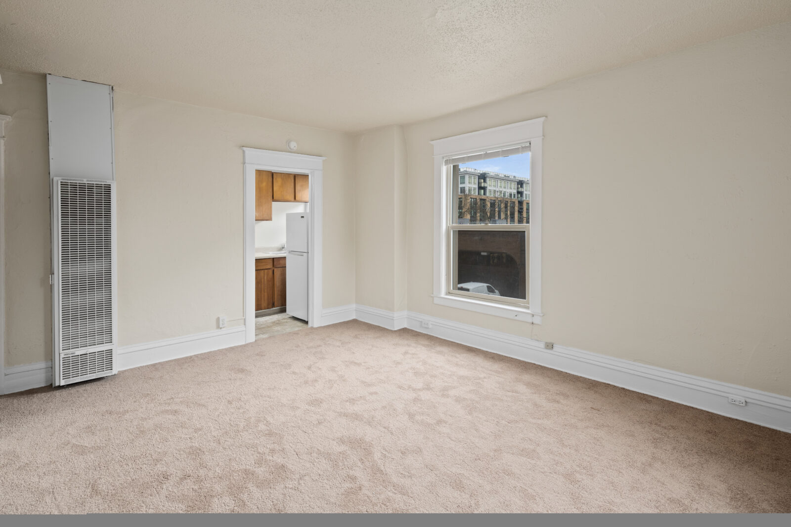 321 Broadway E
