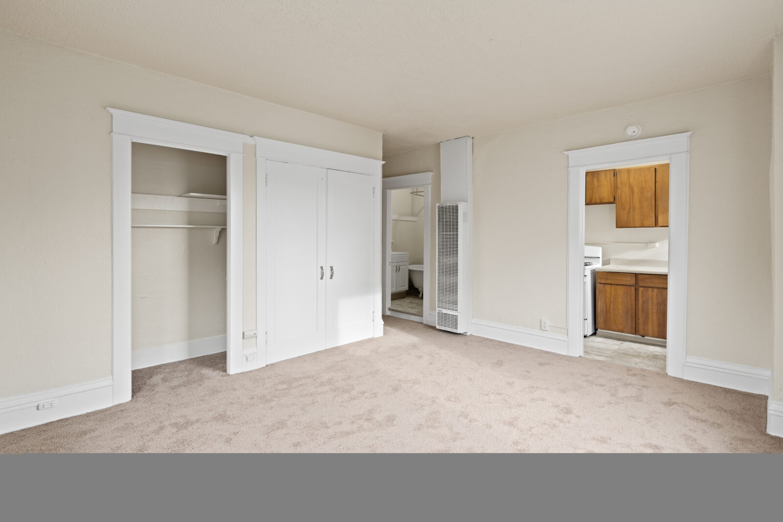 321 Broadway E