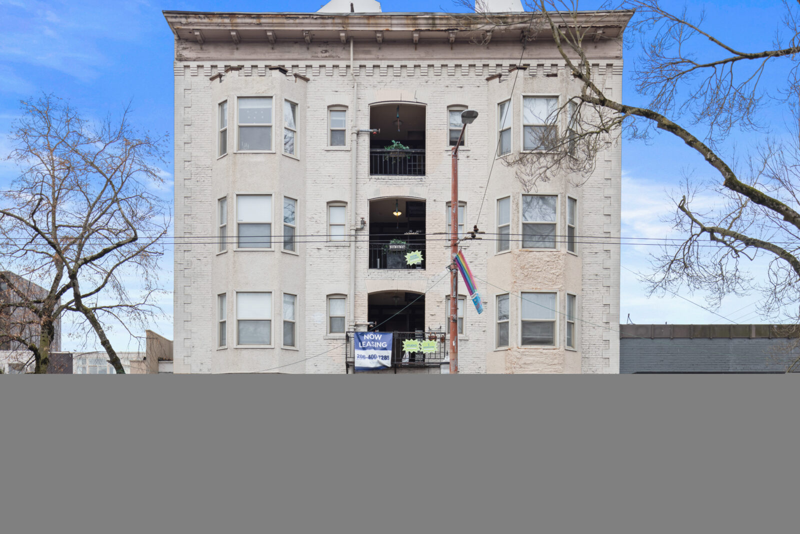 321 Broadway E