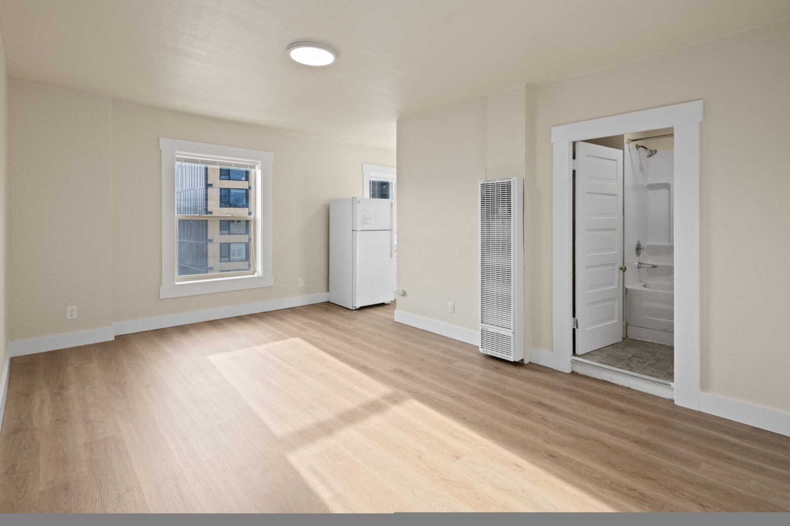 321 Broadway E