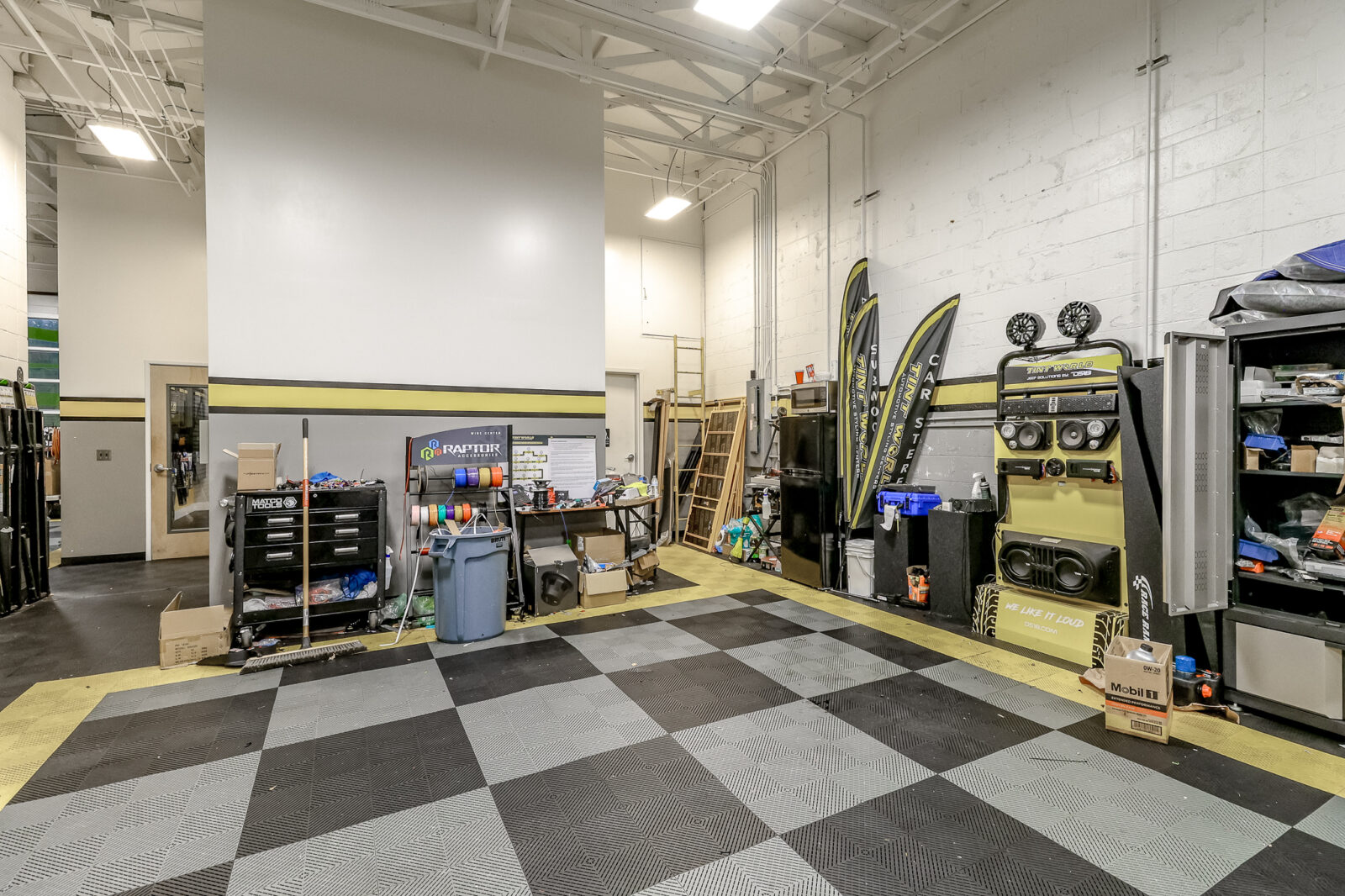 6747 Hwy 303 NE