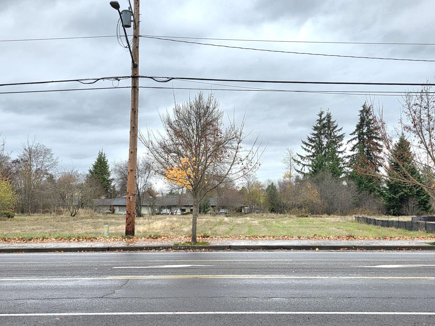 W Yelm Ave