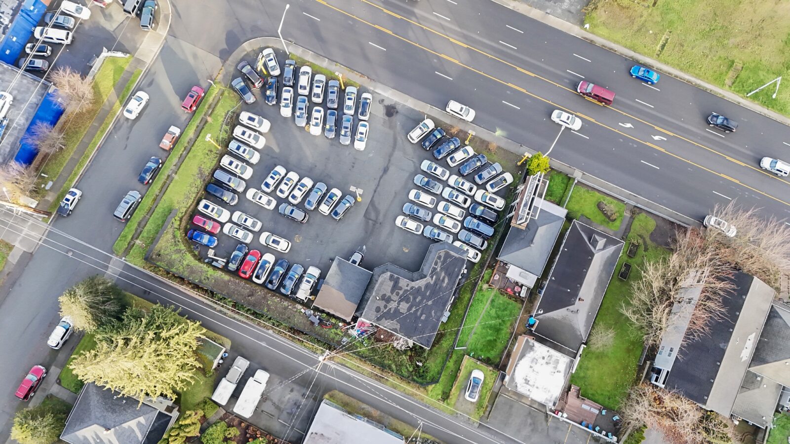 3200 Rucker Ave