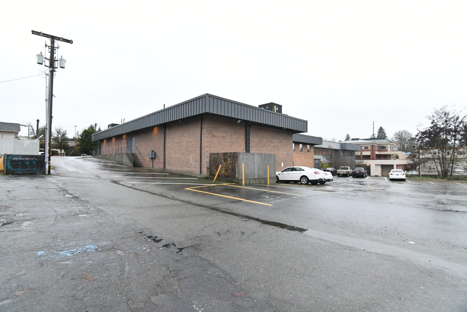 403 SE Cleveland Ave 5