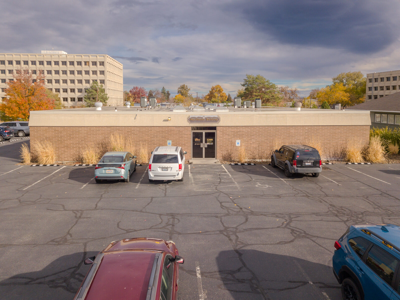 1177 Jadwin Ave