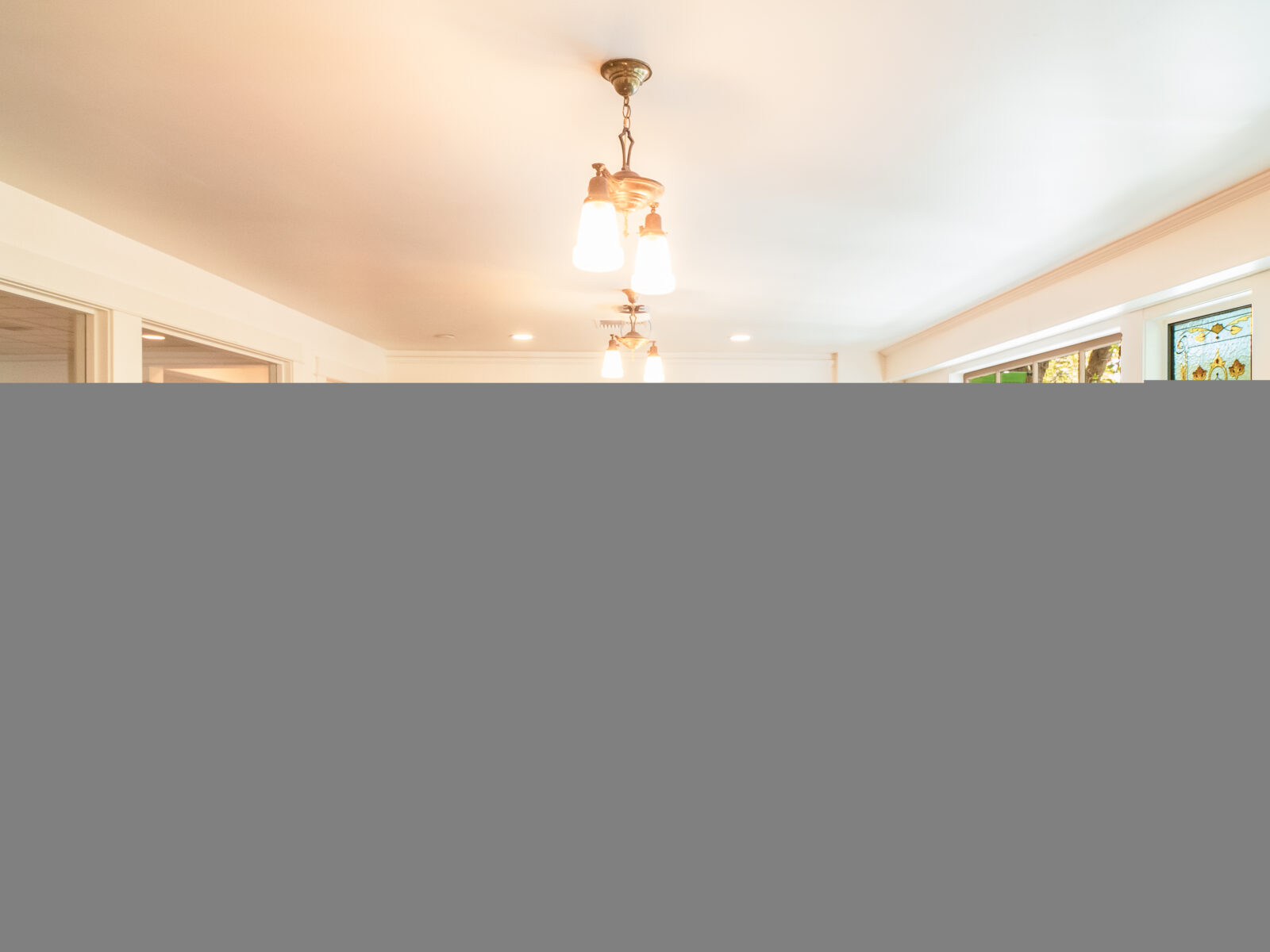 204 W Holly St
