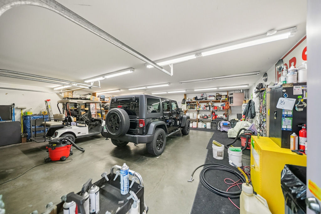 4701 Auto Center Blvd