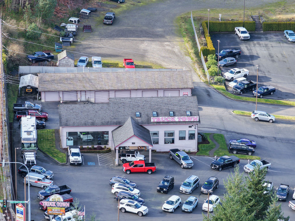 4701 Auto Center Blvd