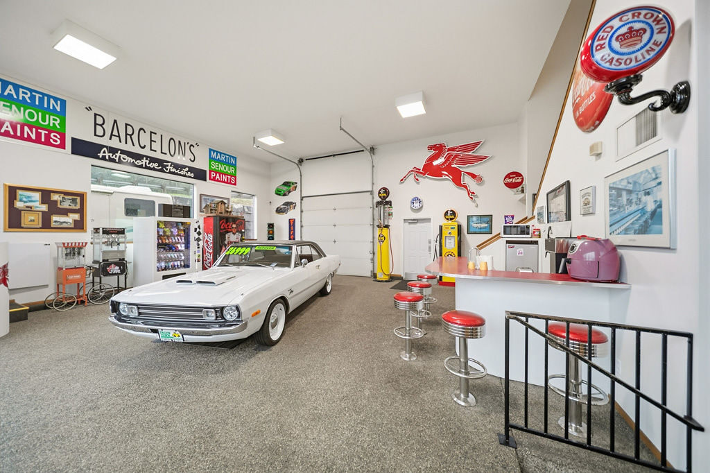 4701 Auto Center Blvd