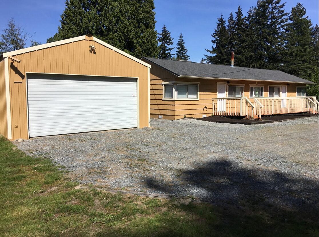 2017 Gibson Rd and 2103 Gibson Rd