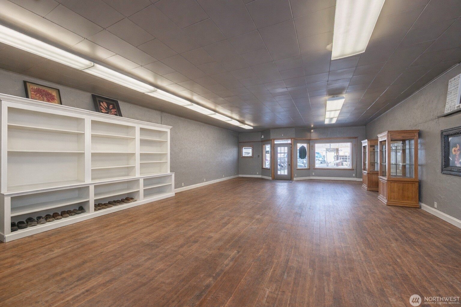 315 Main Ave E