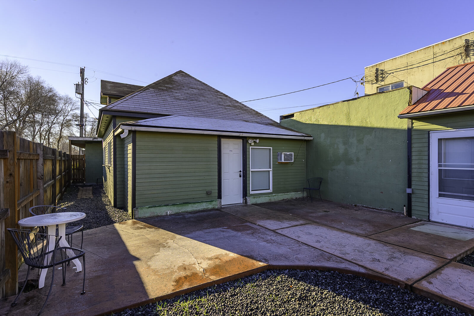 315 Main Ave E