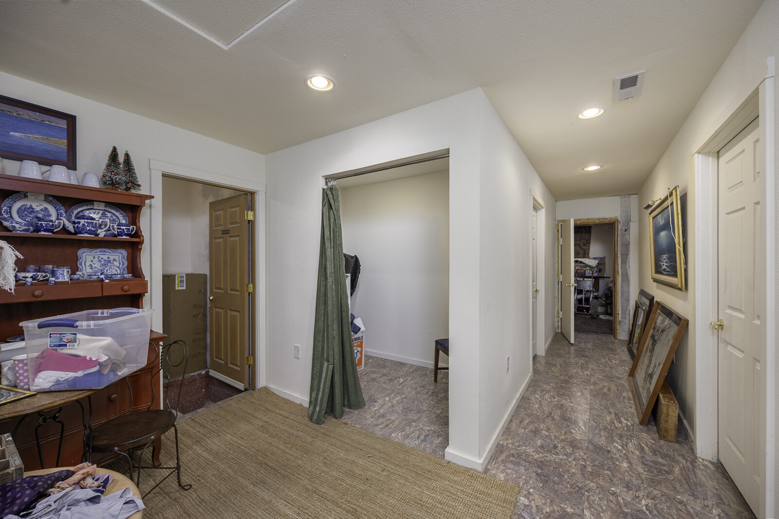 315 Main Ave E