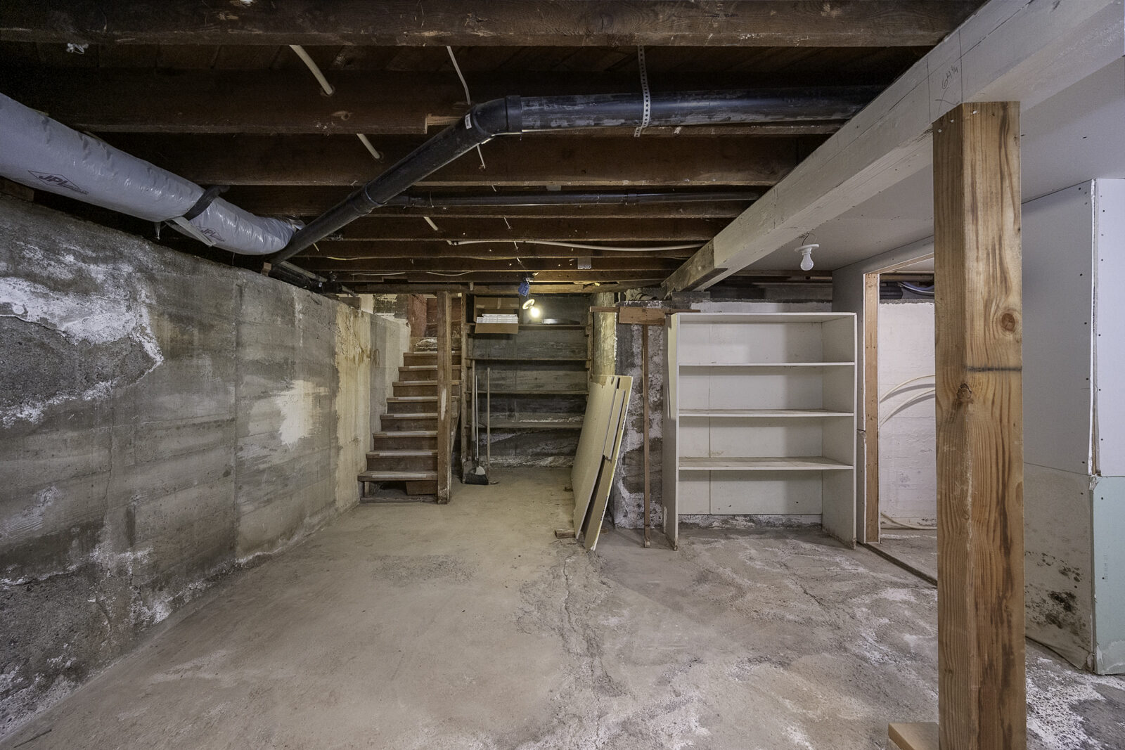 315 Main Ave E