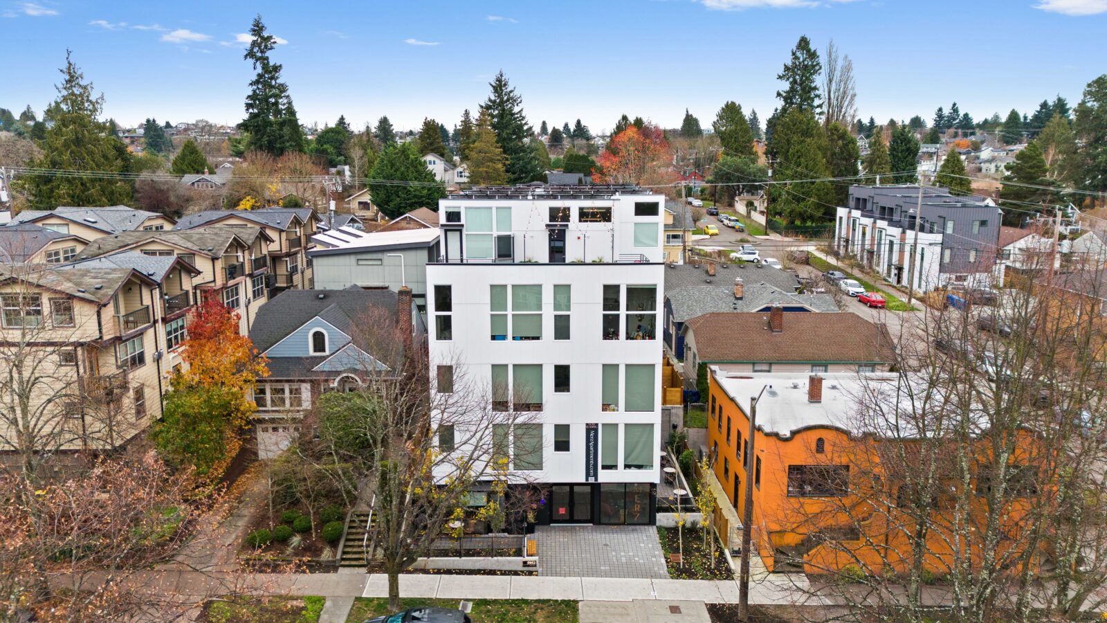 5952 California Ave SW