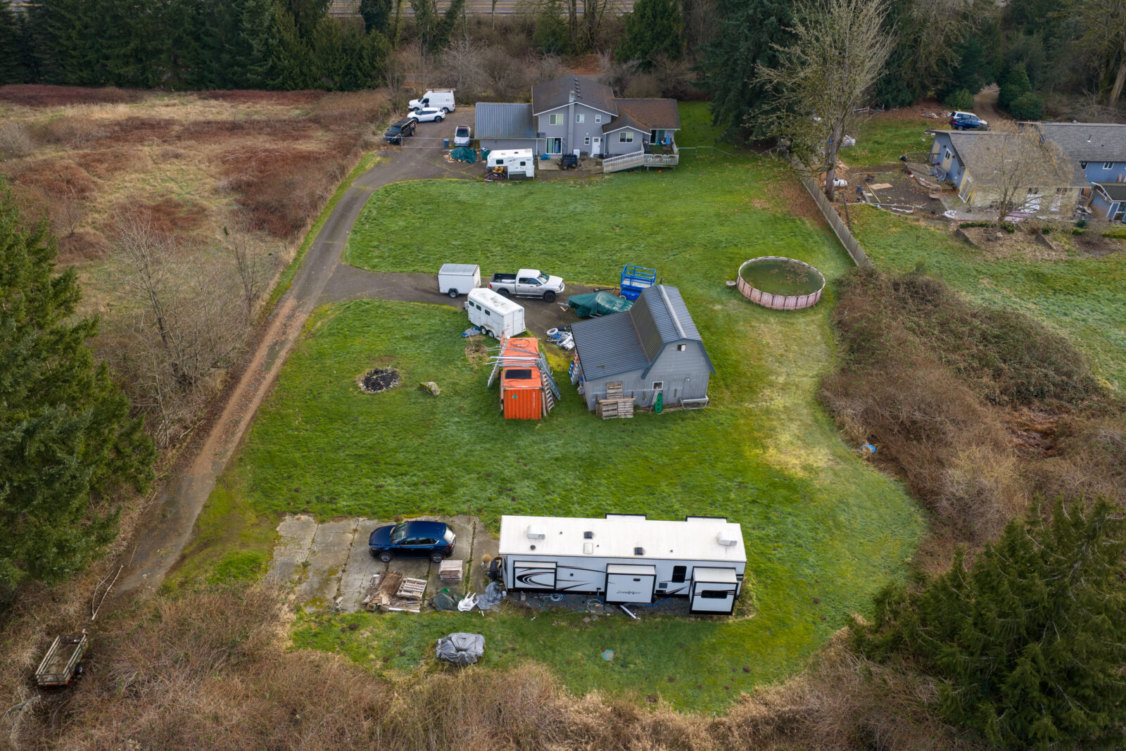 3724 Densmore Rd