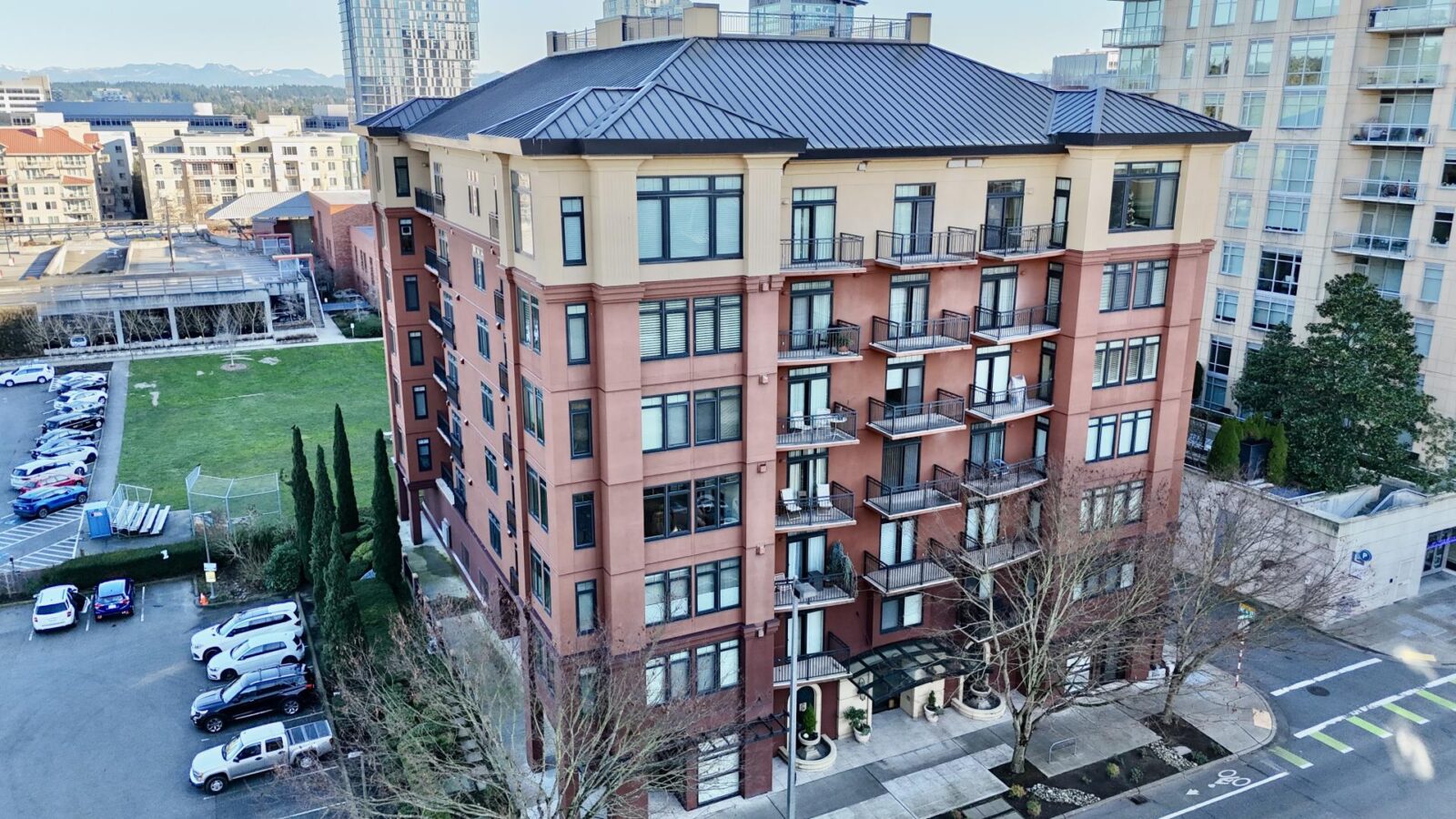 1106 108th Ave NE 111