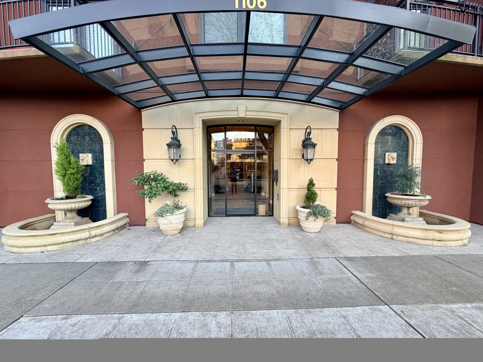 1106 108th Ave NE 111