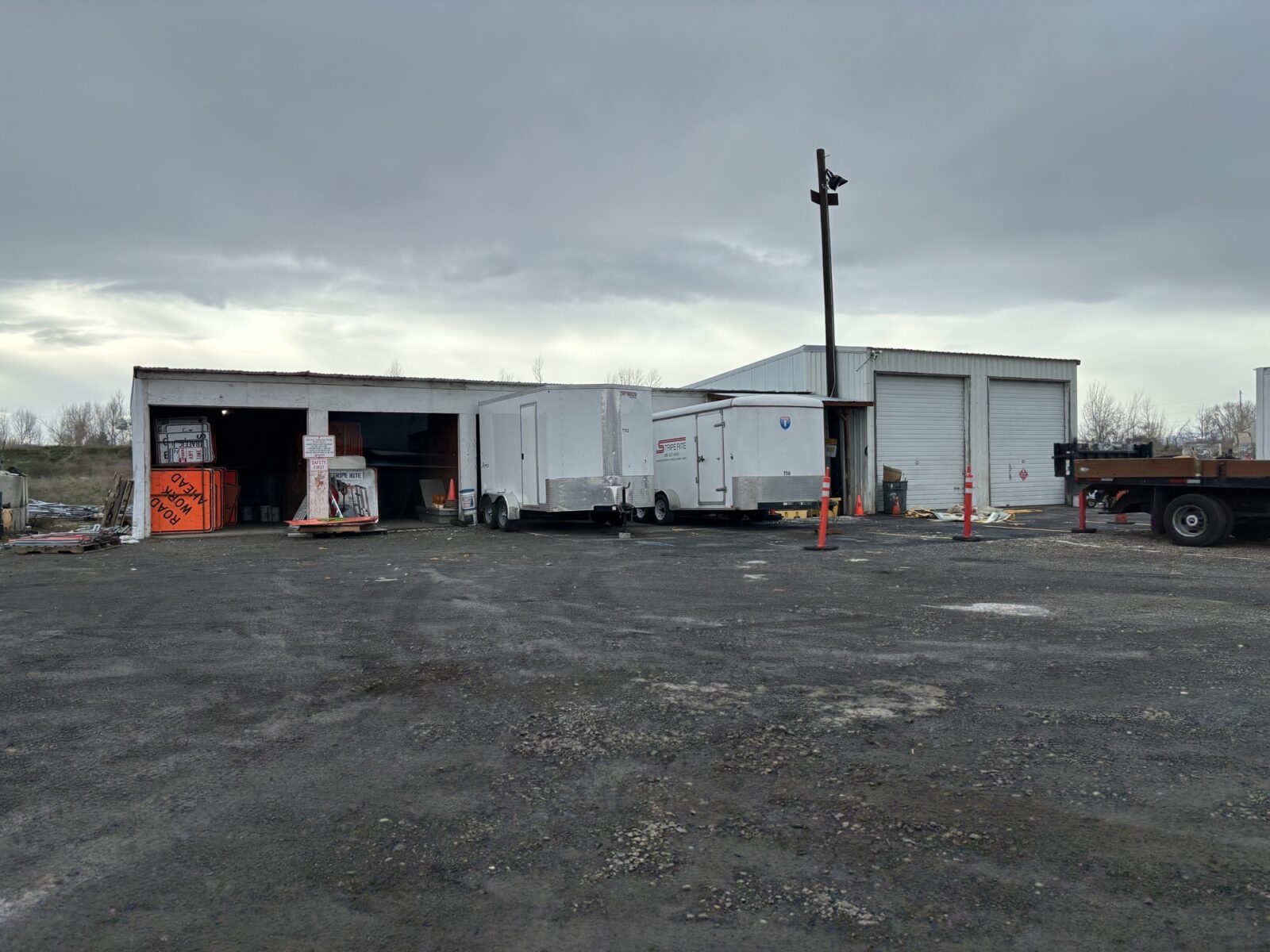 2200 Industry Ln