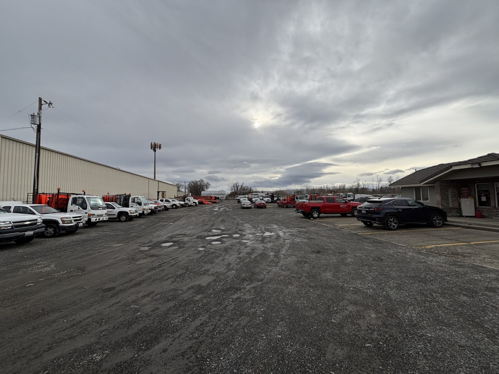 2200 Industry Ln