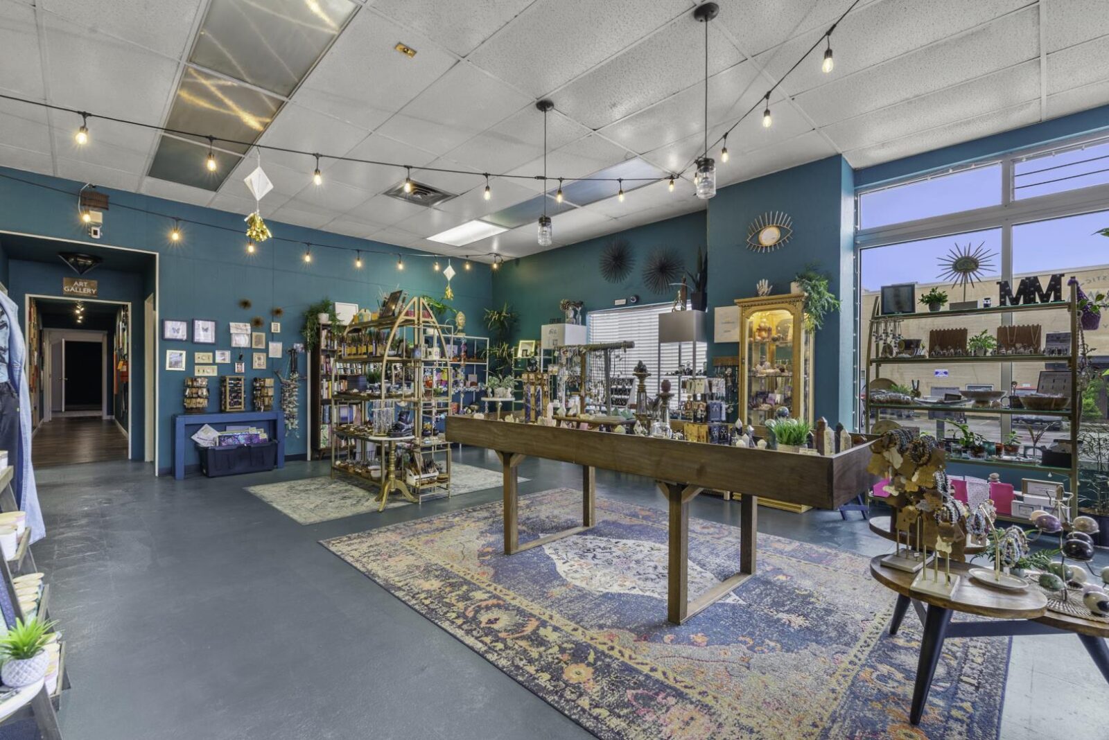 615 4th St