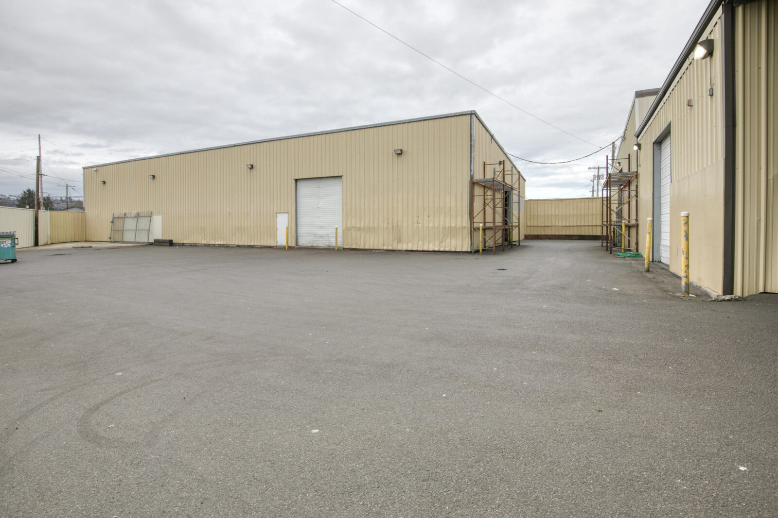 1200 W Heron St