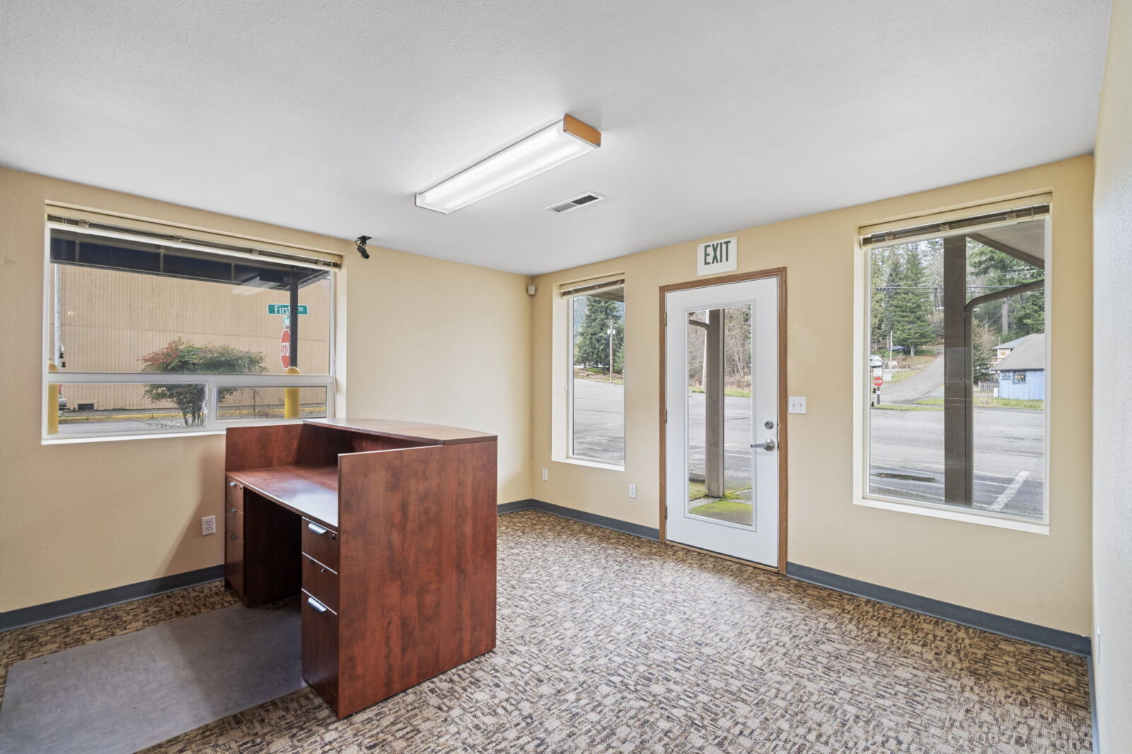 101 Main Ave