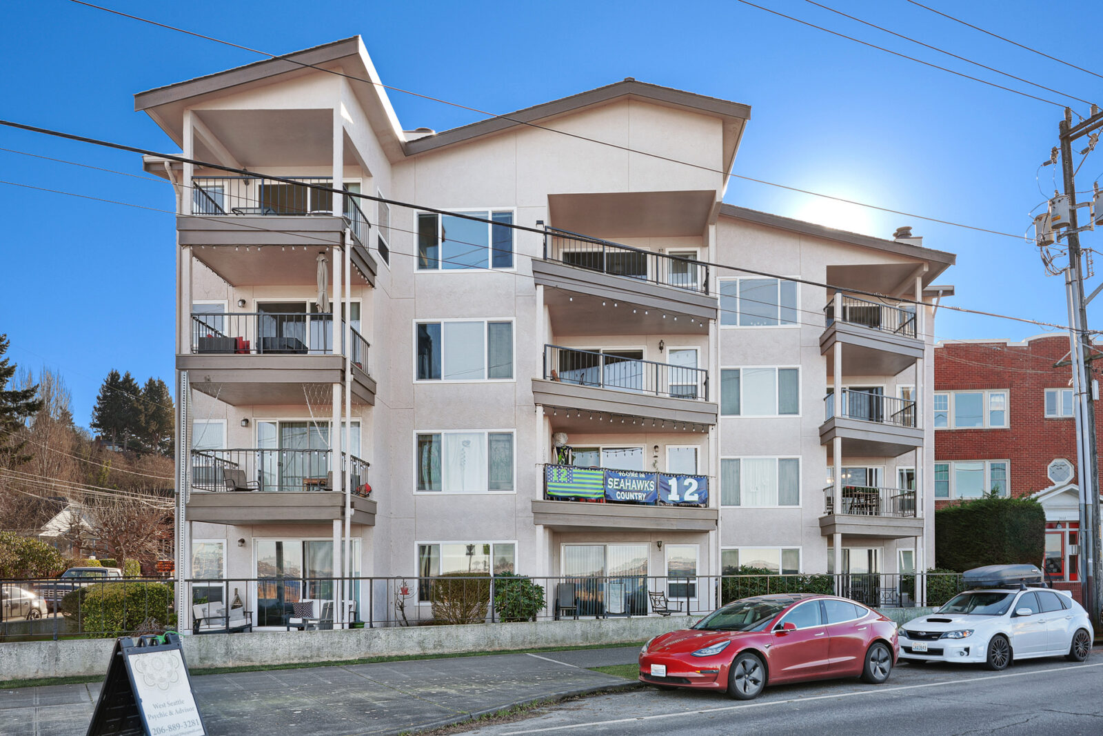 2440 Alki Ave SW