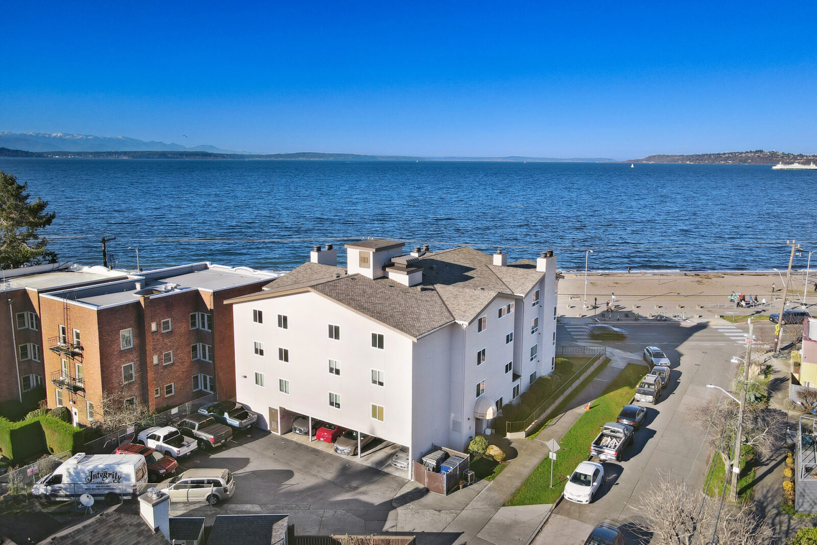 2440 Alki Ave SW