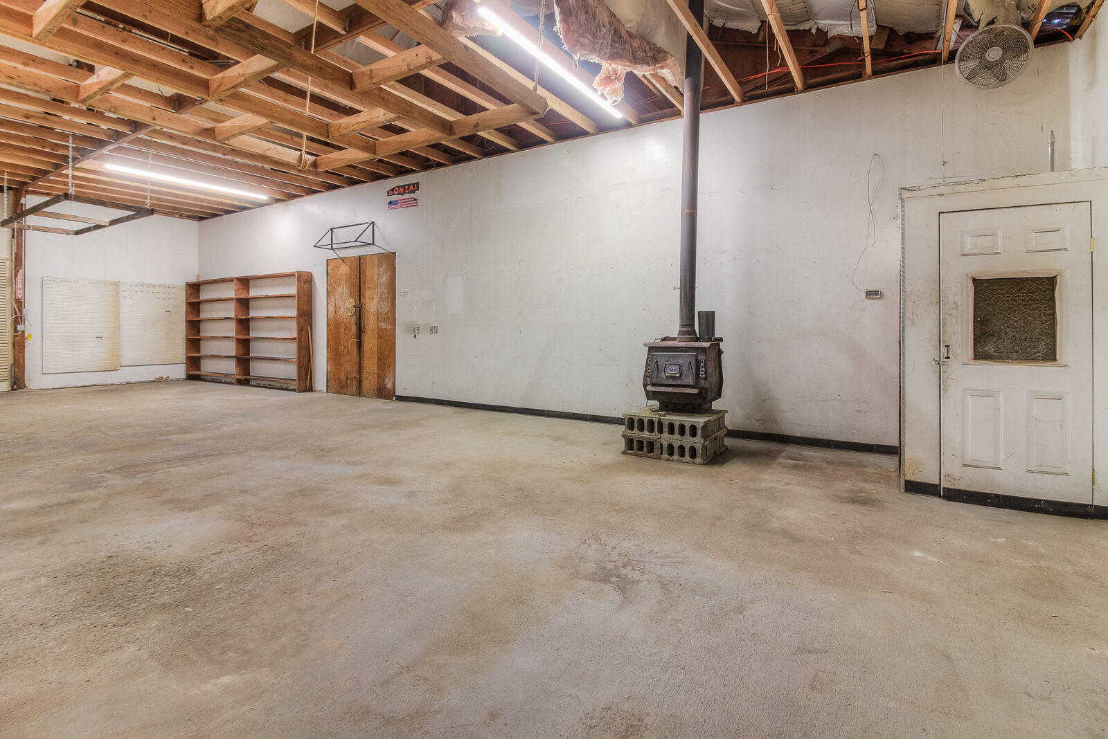 902 W Ahtanum Rd