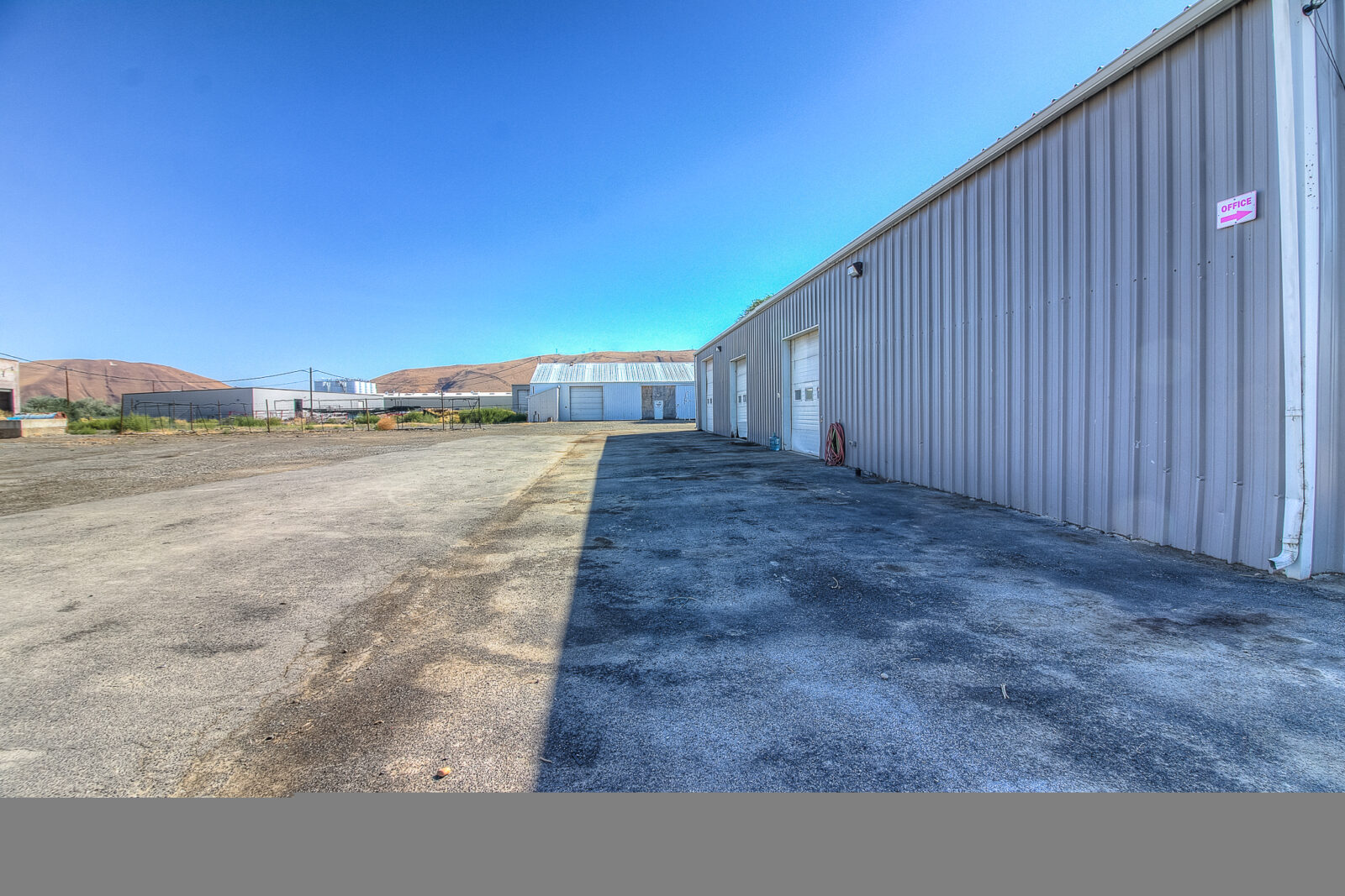 902 W Ahtanum Rd