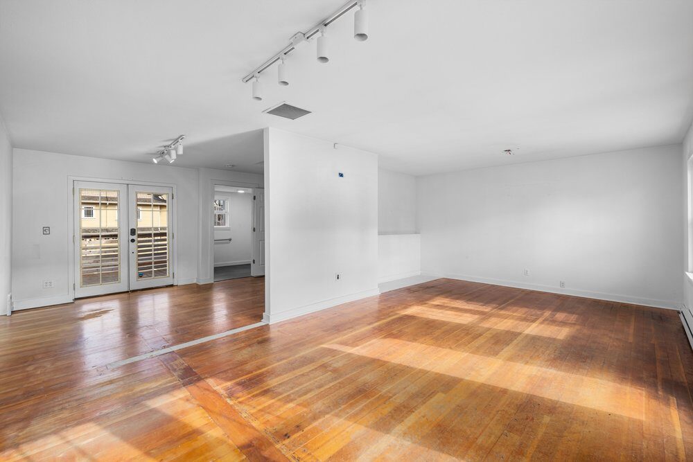 605 Main St