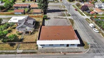 5902 S Yakima Ave