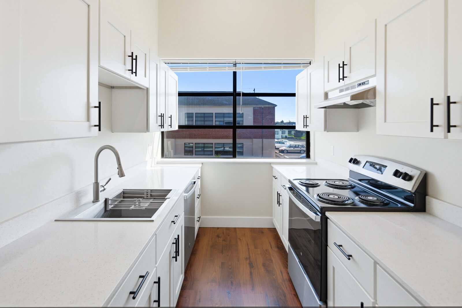 101 SW 2nd St