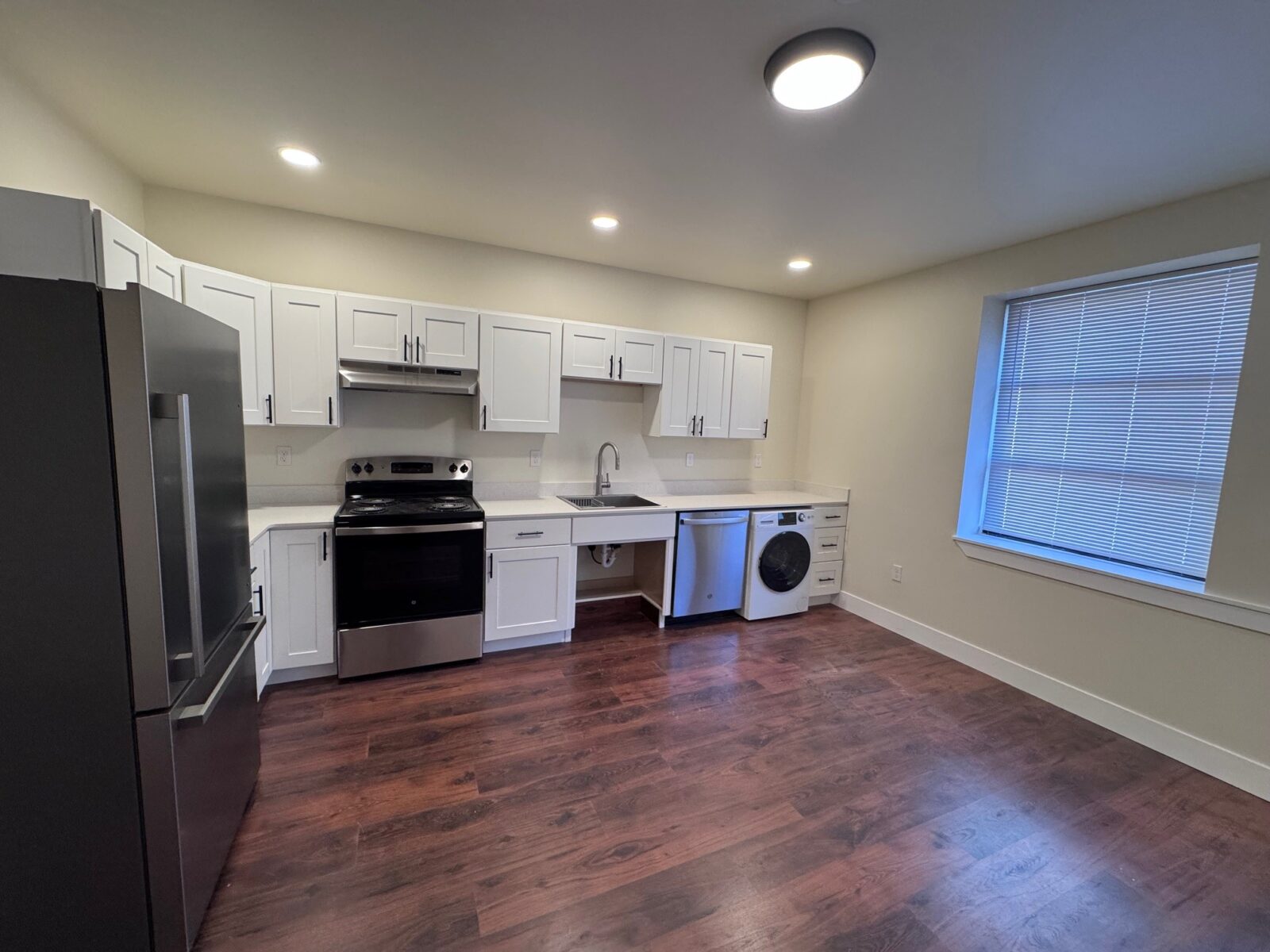 101 SW 2nd St